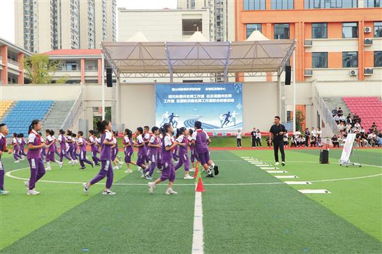 伍爱彬三位, tenan 伍爱彬三位, tenan